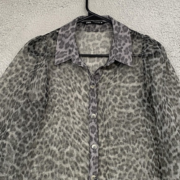 Zara Sheer Leopard Button Up Top Womens Small Gray Cropped Balloon Sleeve Y2K - Picture 2 of 13